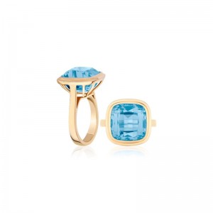 Blue Topaz Cushion Ring In 18K Yellow Gold.