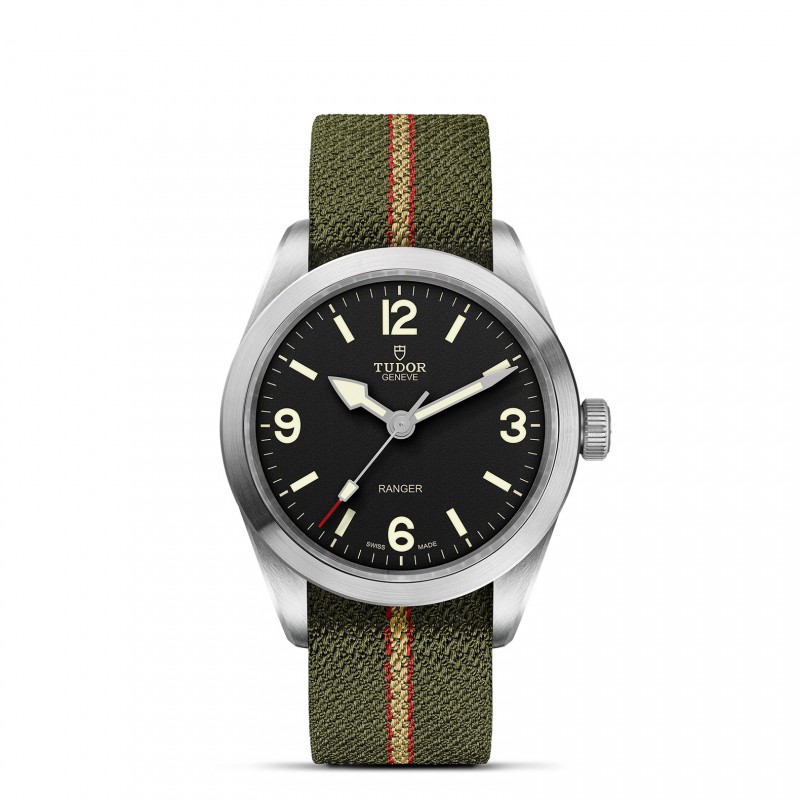 https://www.liljenquistbeckstead.com/upload/product/Ranger 39mm steel case Green red and beige fabric strap