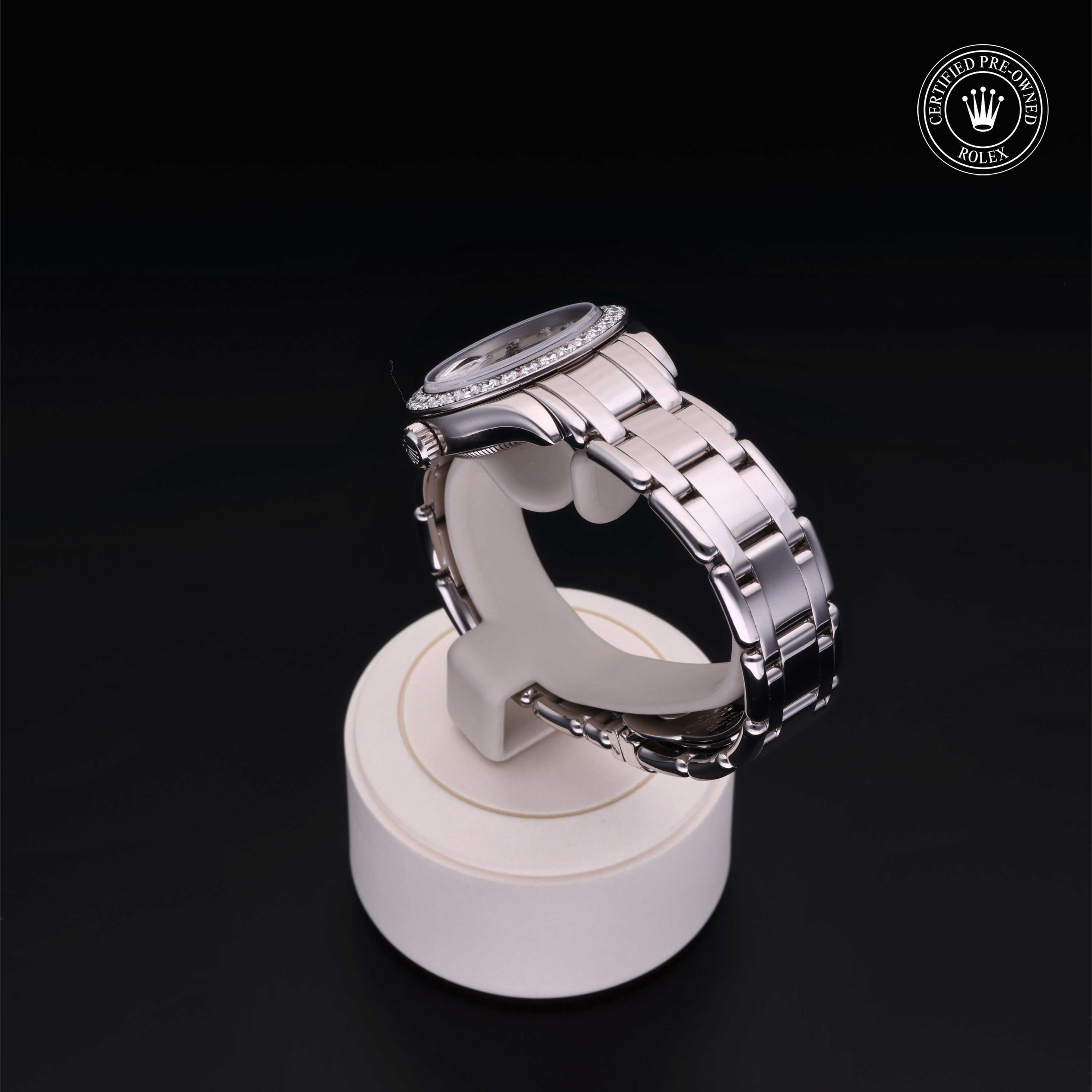 Oyster Perpetual Pearlmaster 29