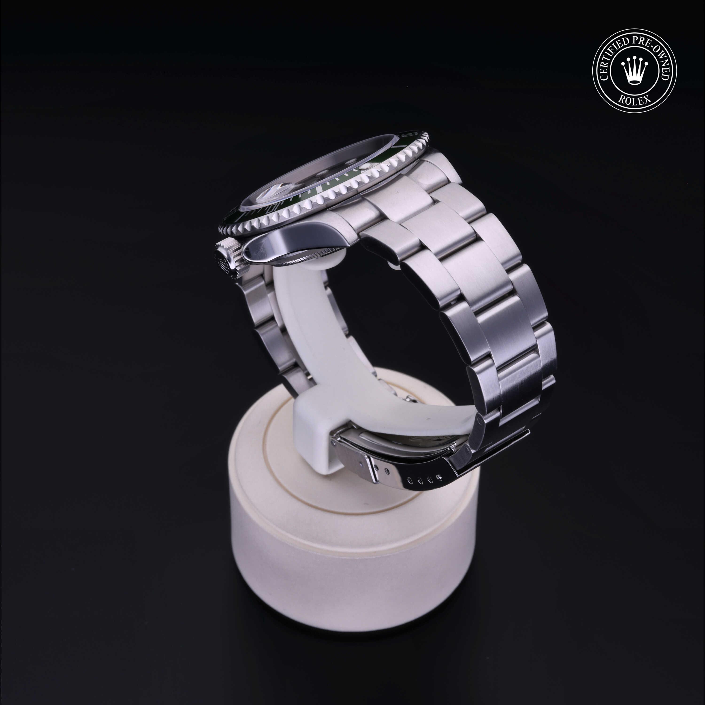 Oyster Perpetual Submariner Date