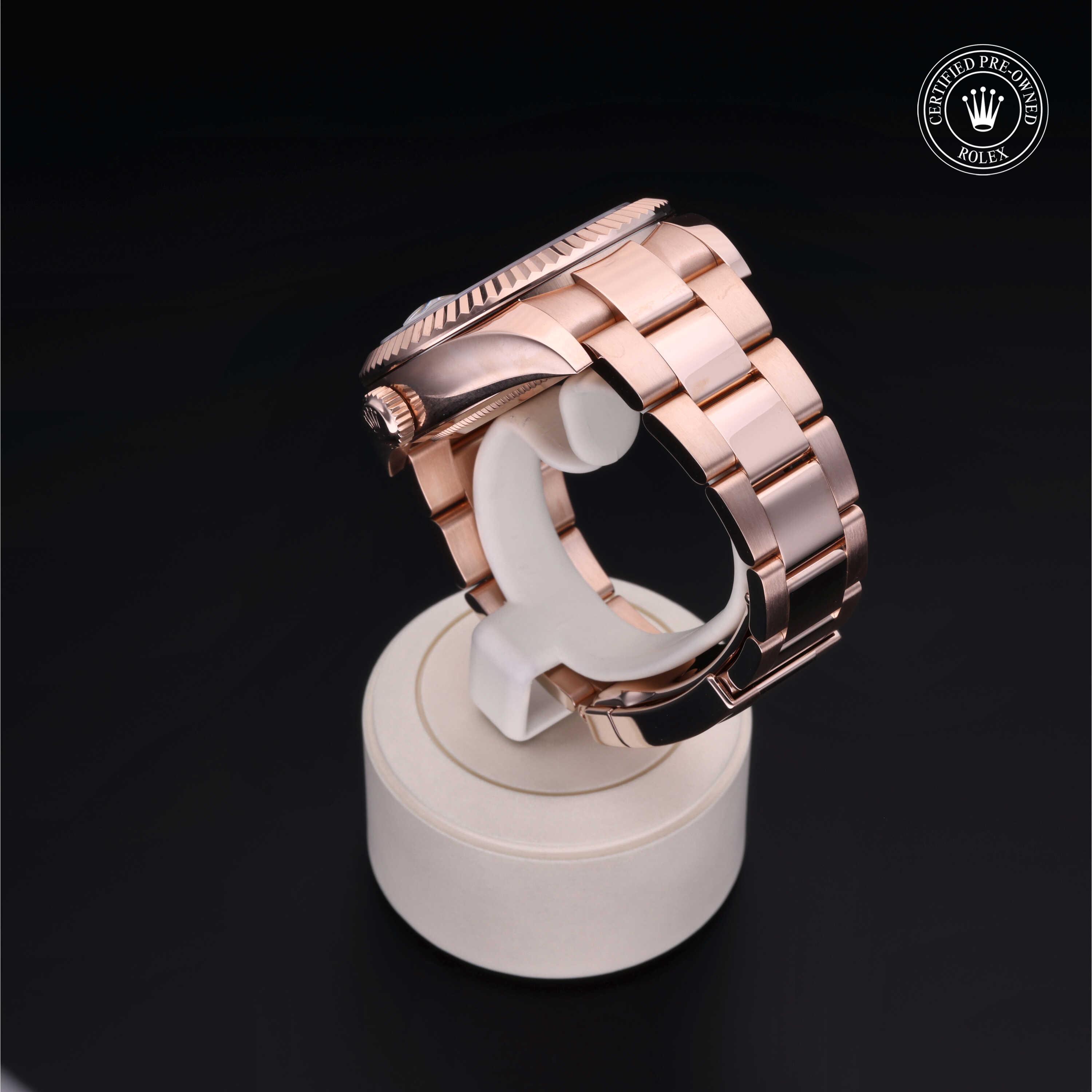 Oyster Perpetual Sky-Dweller