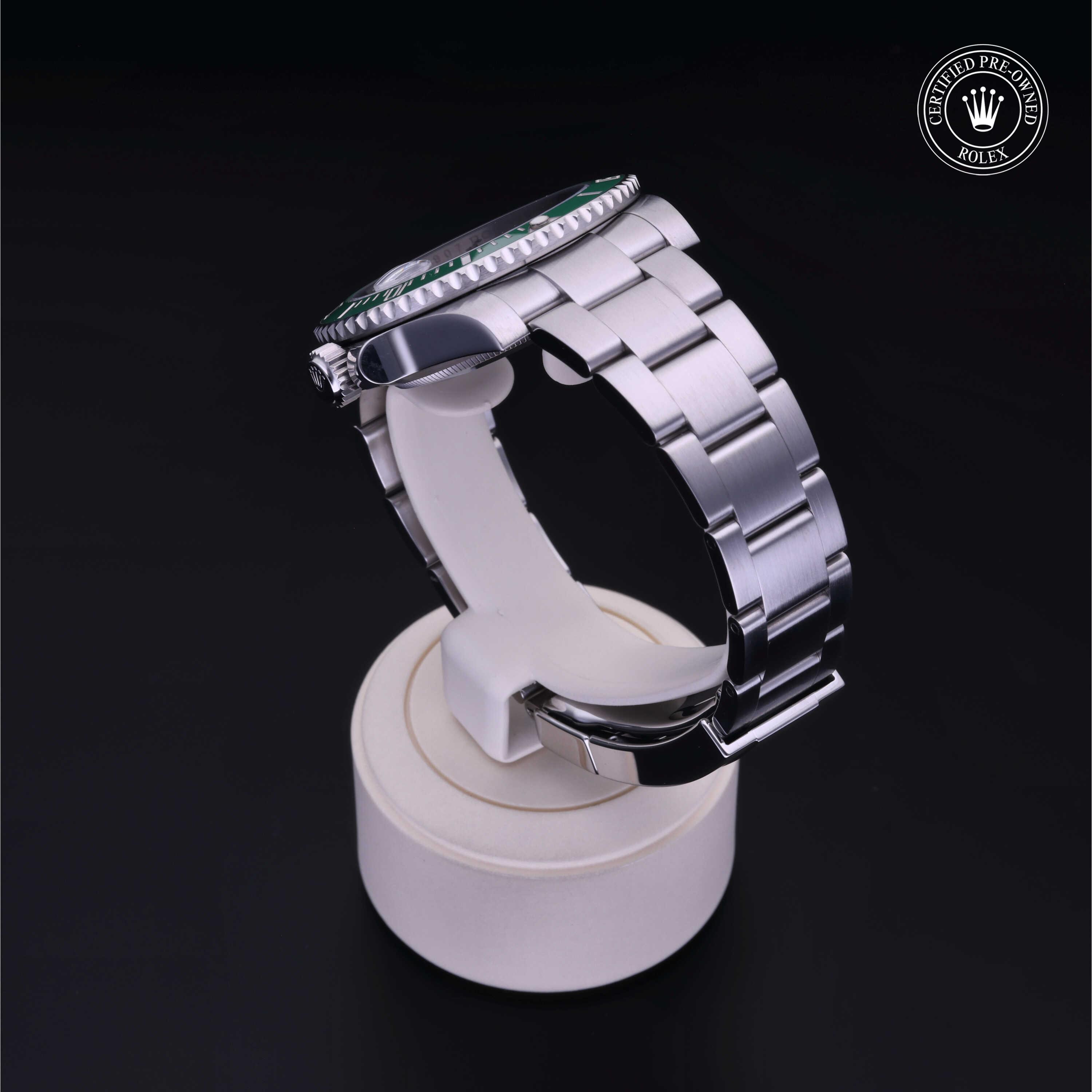 Oyster Perpetual Submariner Date